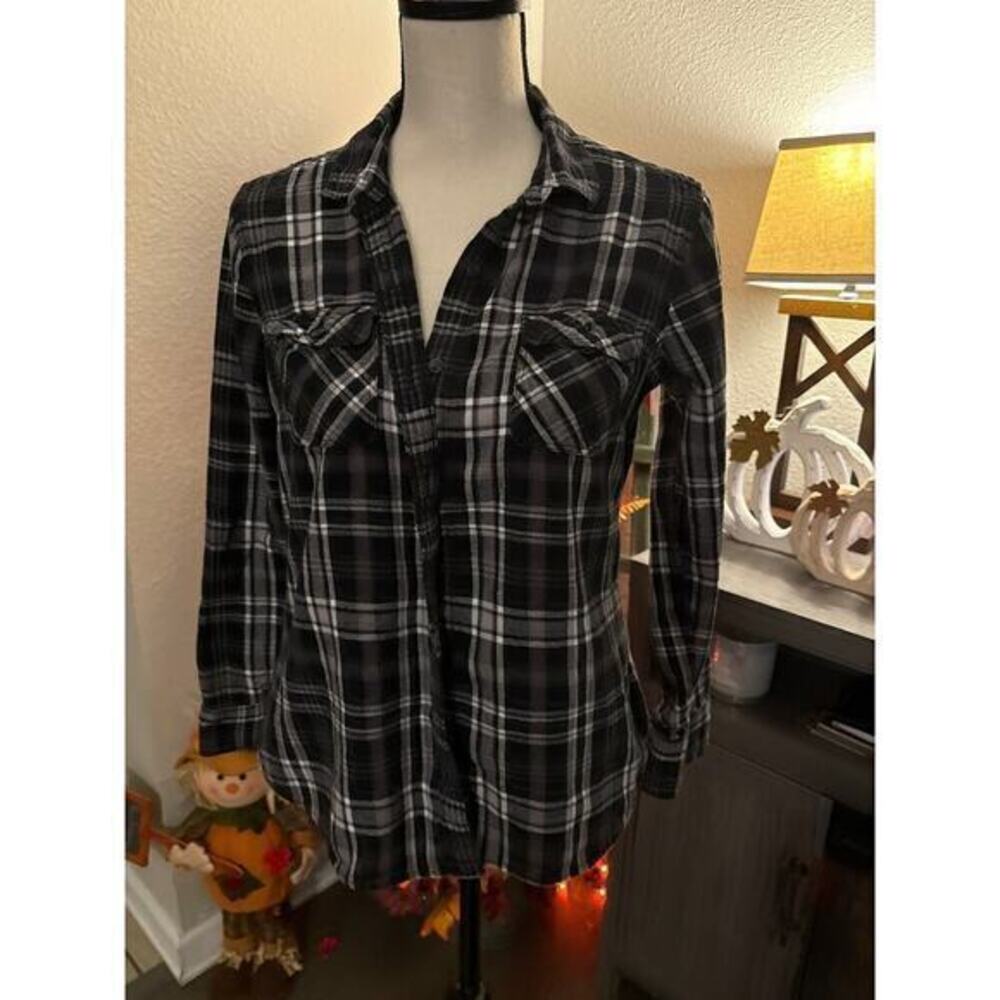 Eddie Bauer plaid women’s long sleeve size large